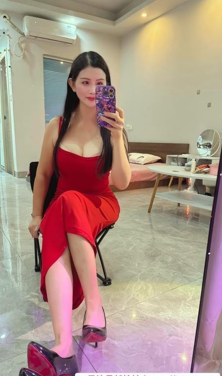 白云区大胸骚货微微 4