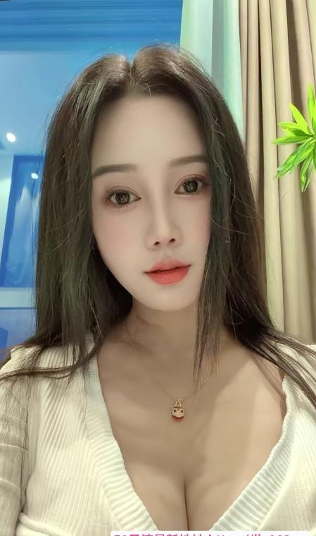 颜值D奶骚女冷萌 4