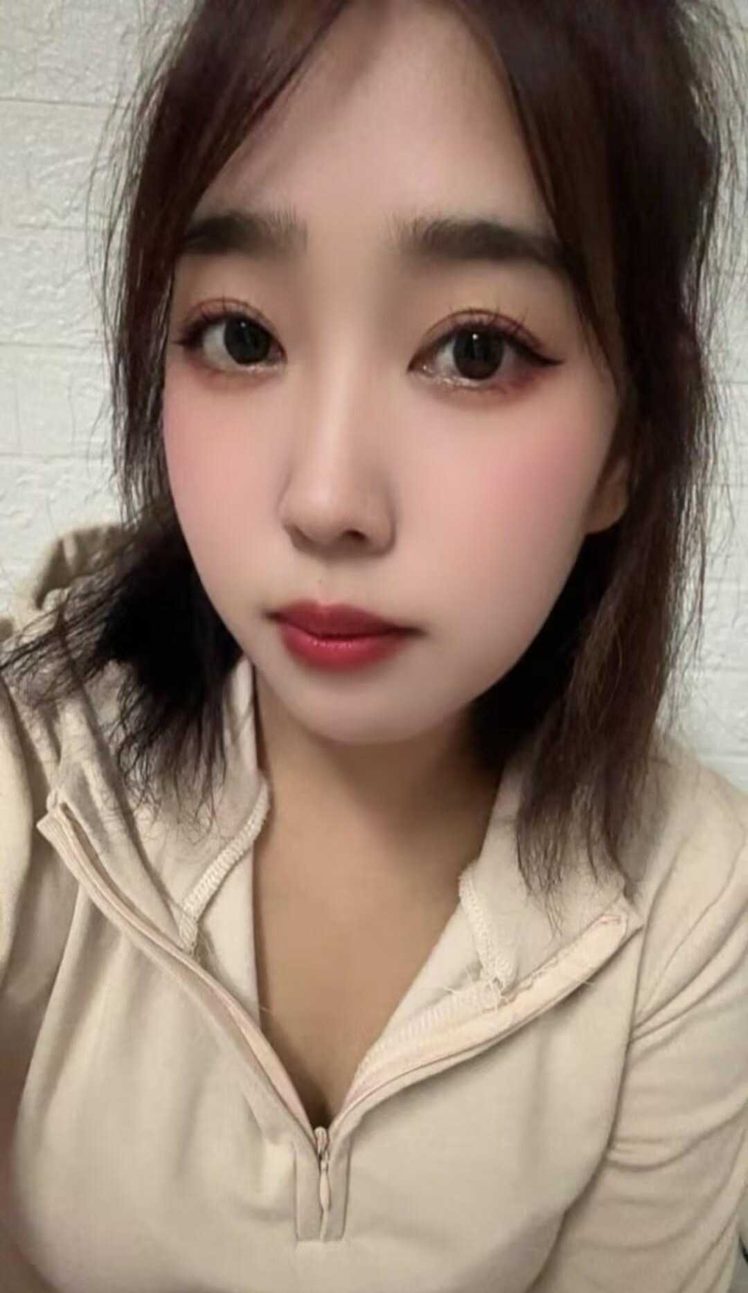 奉贤区可爱姎婷 4