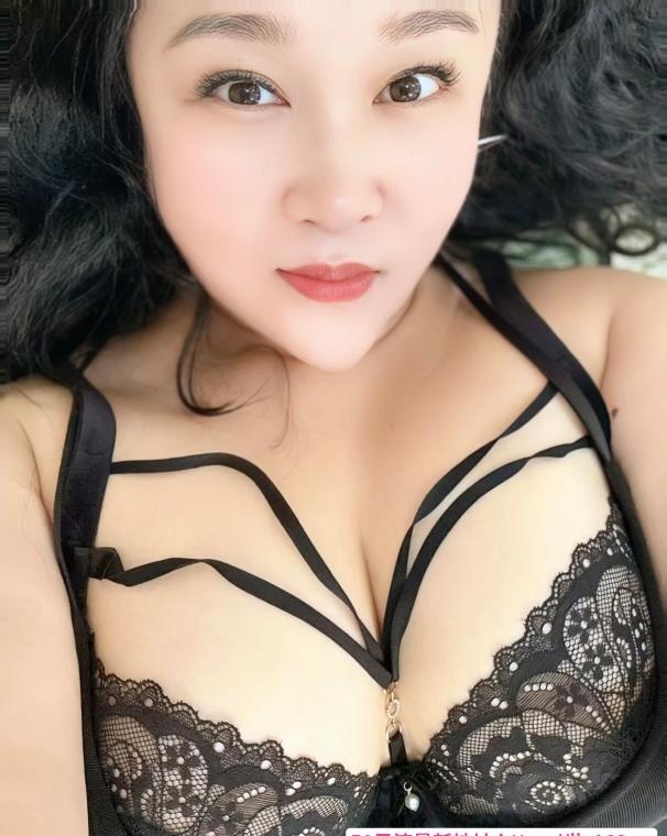 滨江肥臀老板娘 1