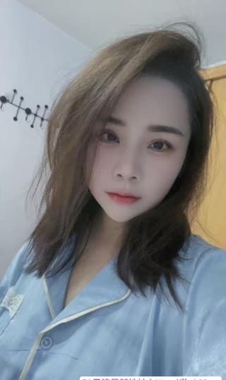 过年不打烊制服少妇