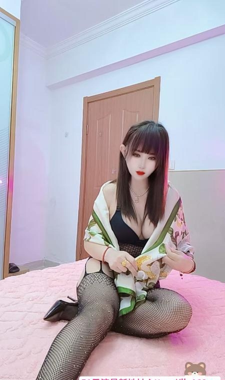三通大臀少妇 1