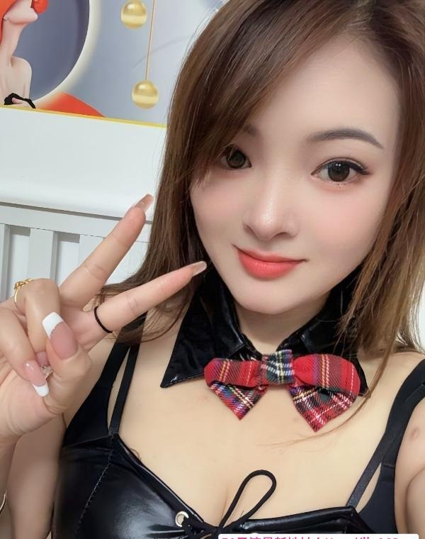 龙岗翘臀骚女雨桐 1