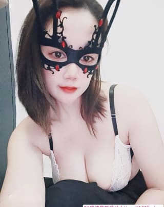 D奶巨乳肥臀美少女