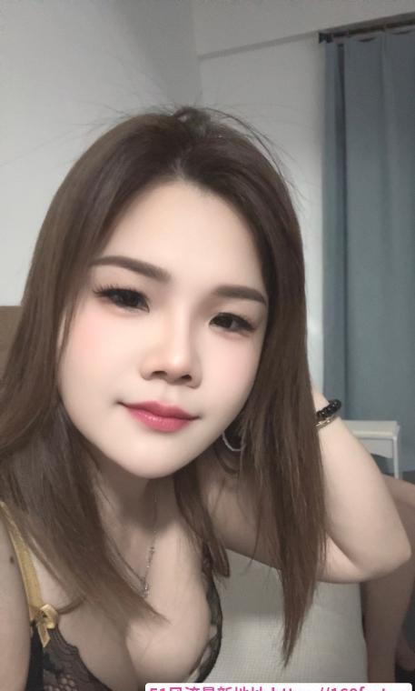 妩媚骚货姐姐 1