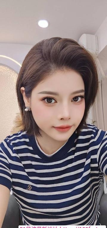耐看服务好大胸妹子 1