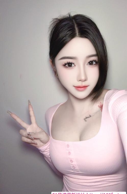 高颜值性感可可 1