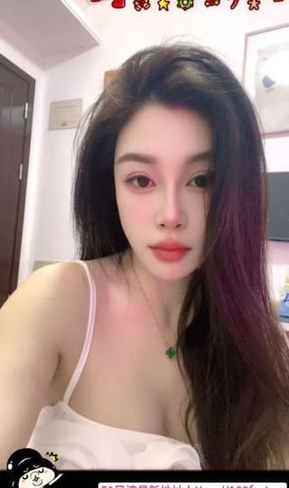服务系美女妮儿