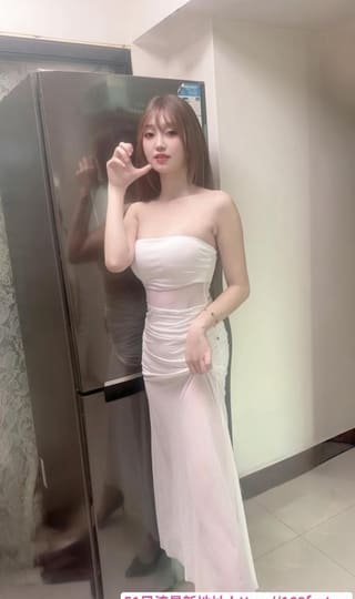 海珠性感风骚大波美媚