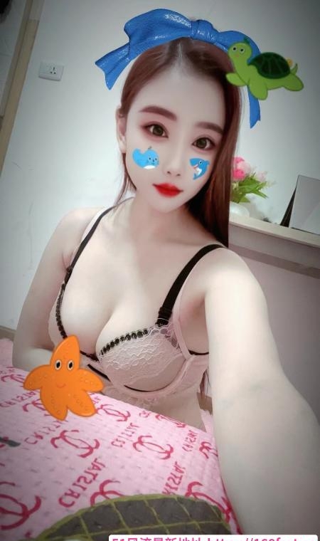 武汉三点粉苗条妹子 1