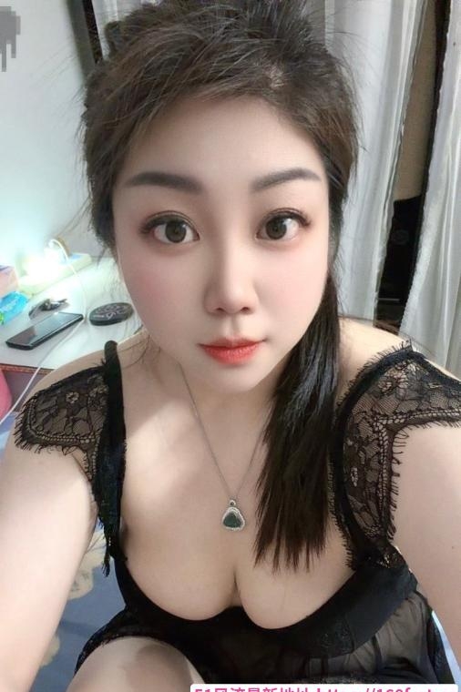 情趣邻家少妇 1
