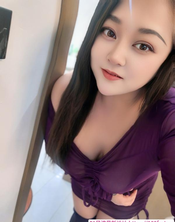 滨江肥乳巨臀骚妇 1