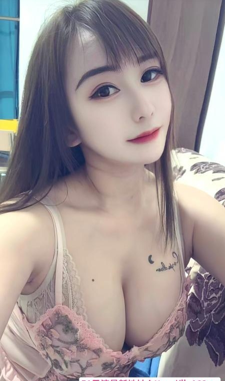 闵行翘臀骚货悦悦 2