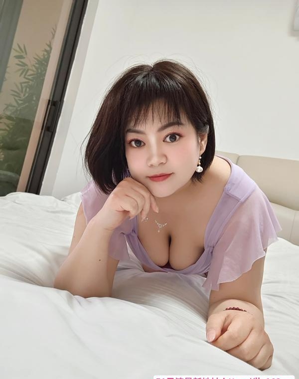 浦东前凸后翘小少妇 2