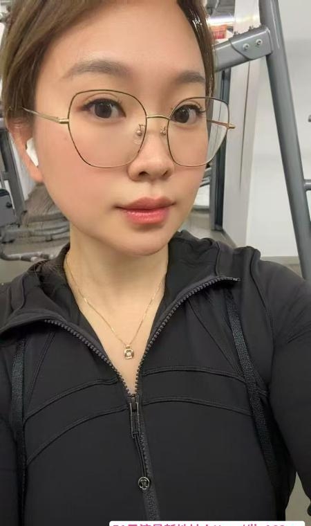 巨骚眼镜姐 2