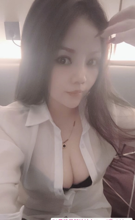 大胸美少妇 2