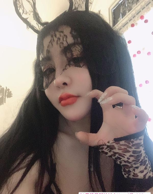 性感尤物卡卡 2