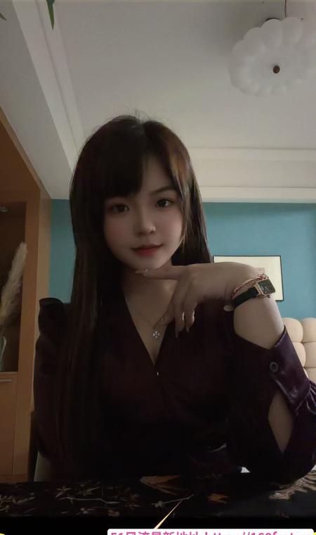 肤白颜值小可 2