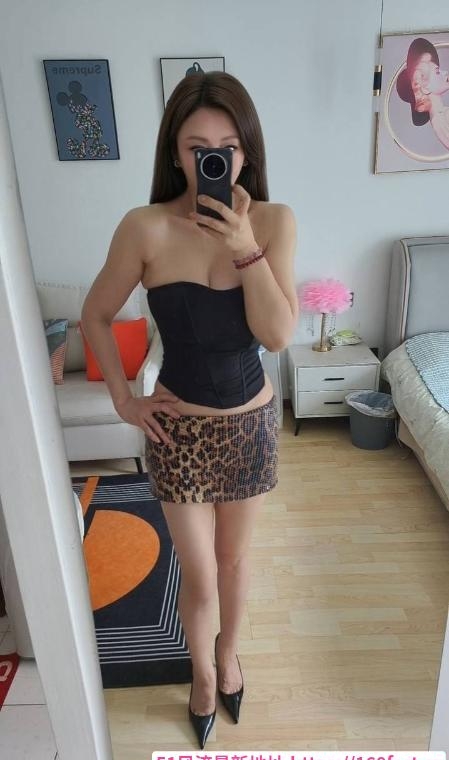 风骚性感身材小姐姐 2