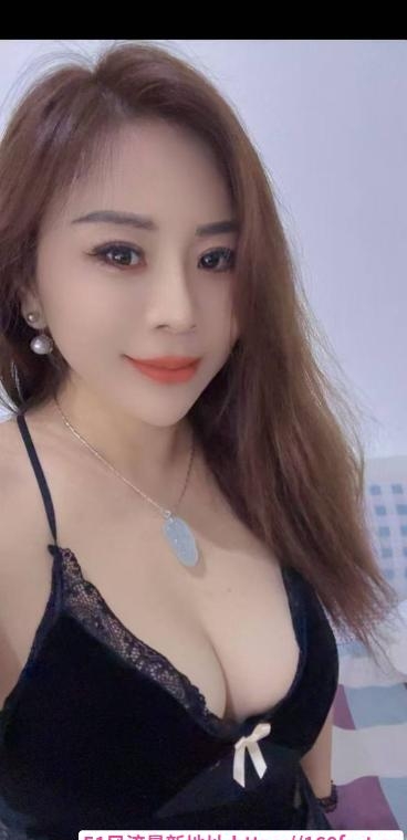 风骚性感大胸姐姐 2