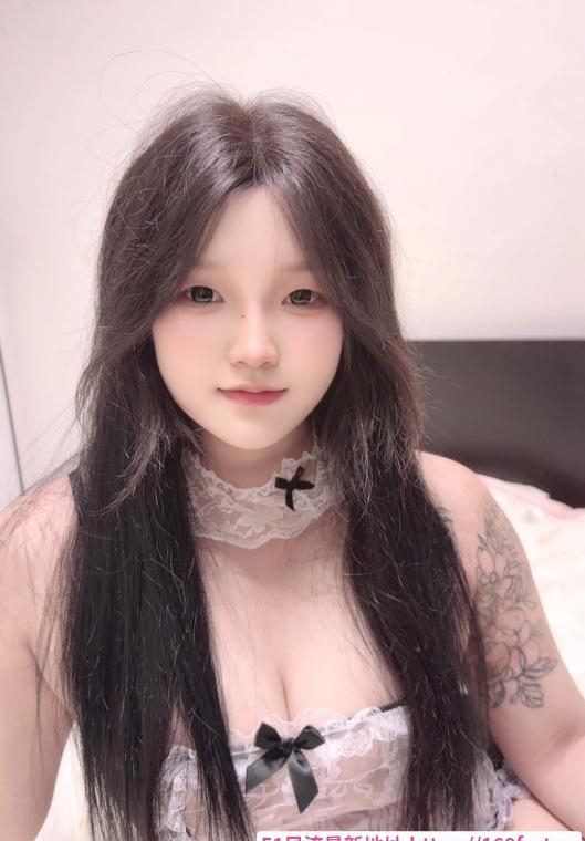 花臂少女水多多 2