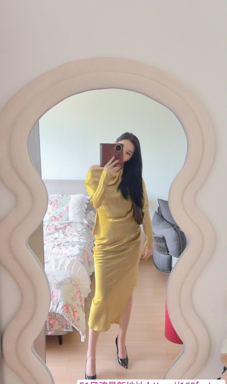 宝安三点粉娜娜 2