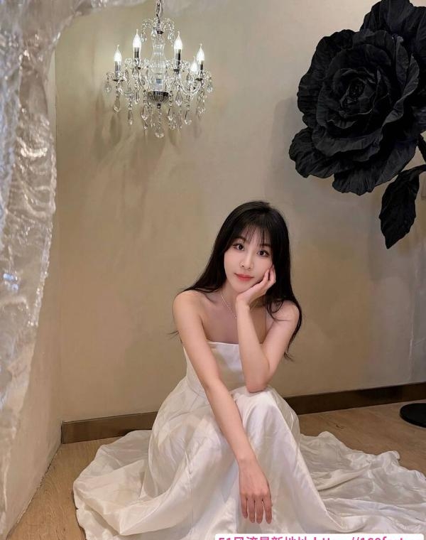 清纯气质长腿女友姗姗 2