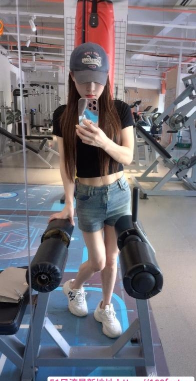 观音桥可颜可甜小姐姐 2