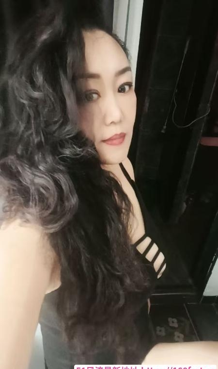 番禺丰满熟女水床服务 2