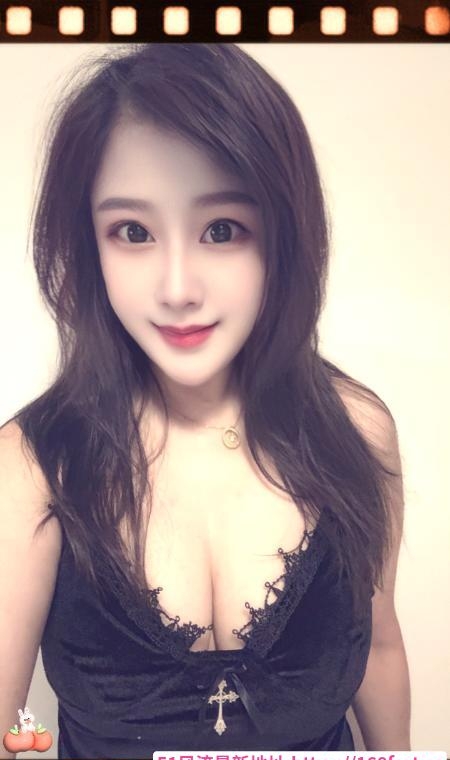 七宝大胸骚少妇 2