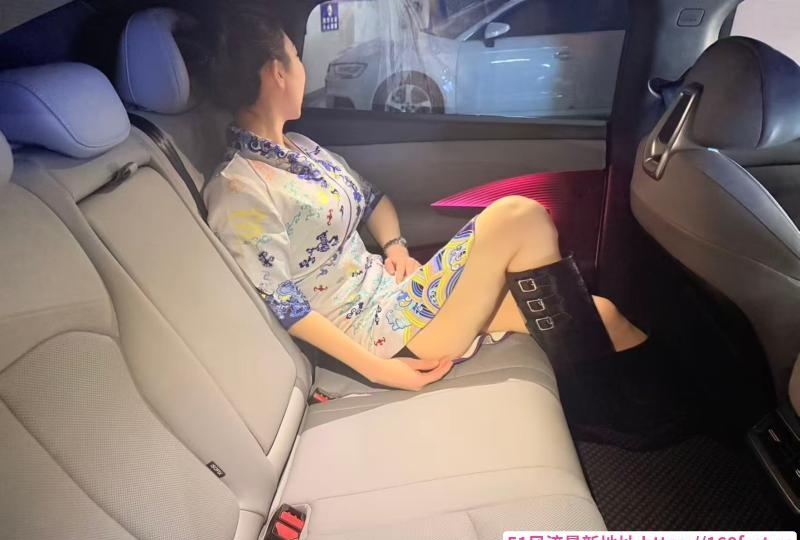 在重庆兼职的空乘 2