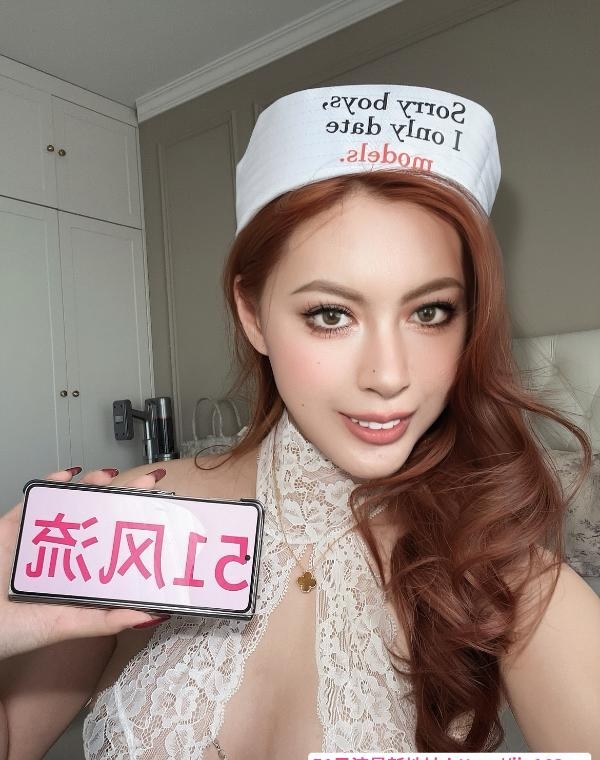 颜值系骚货女友 3
