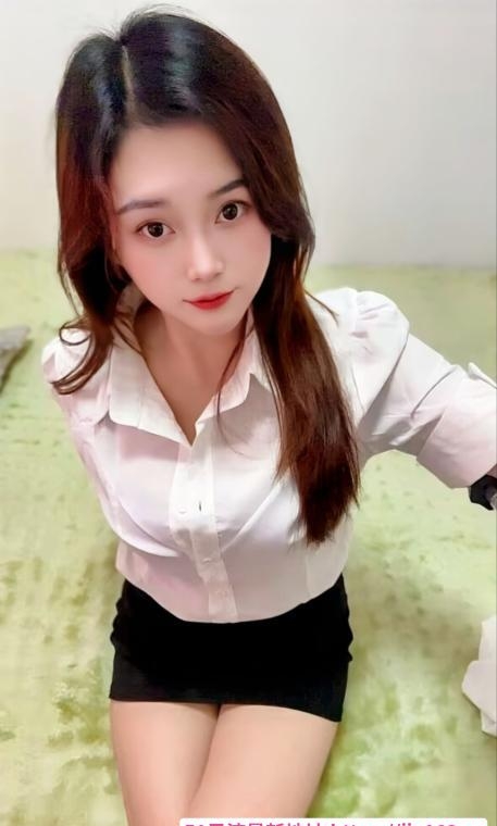 上城骚货大奶眼镜妹 3
