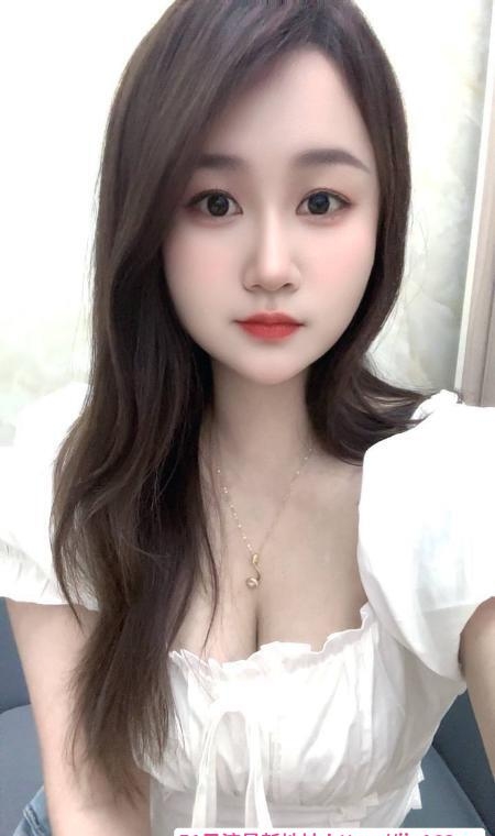渝北性感大奶萱萱 3
