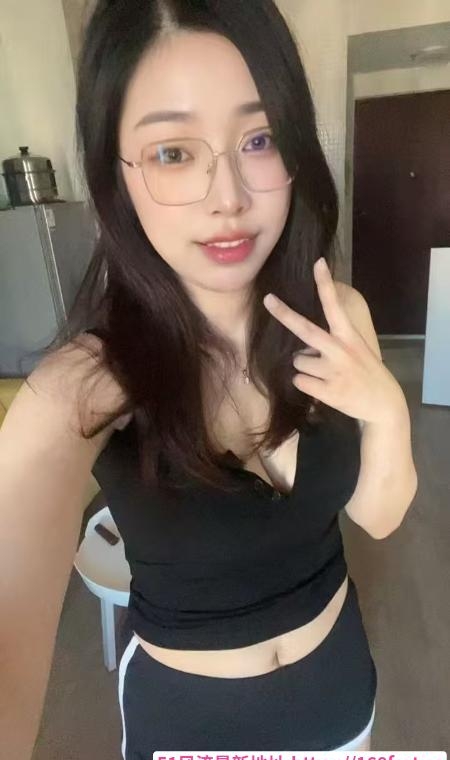 极品多汁美乳可欣 3