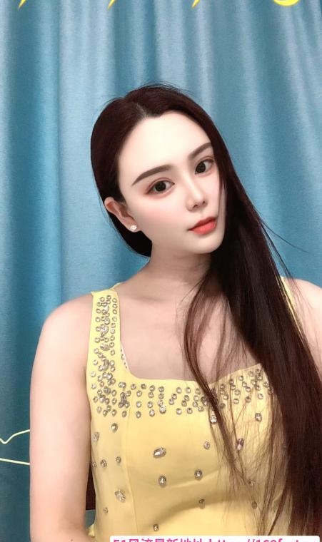 身材苗条漂亮气质优雅 3
