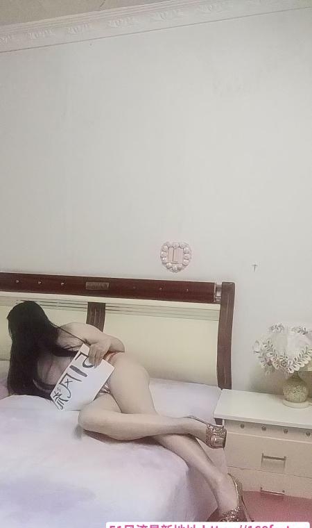 风骚熟女会潮喷 3