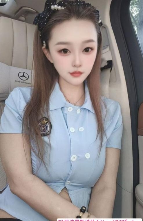 龙华E奶丹妮 3
