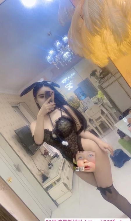 罗湖制服诱惑小月 4