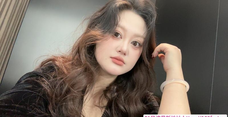 馒头户型小姐姐 4