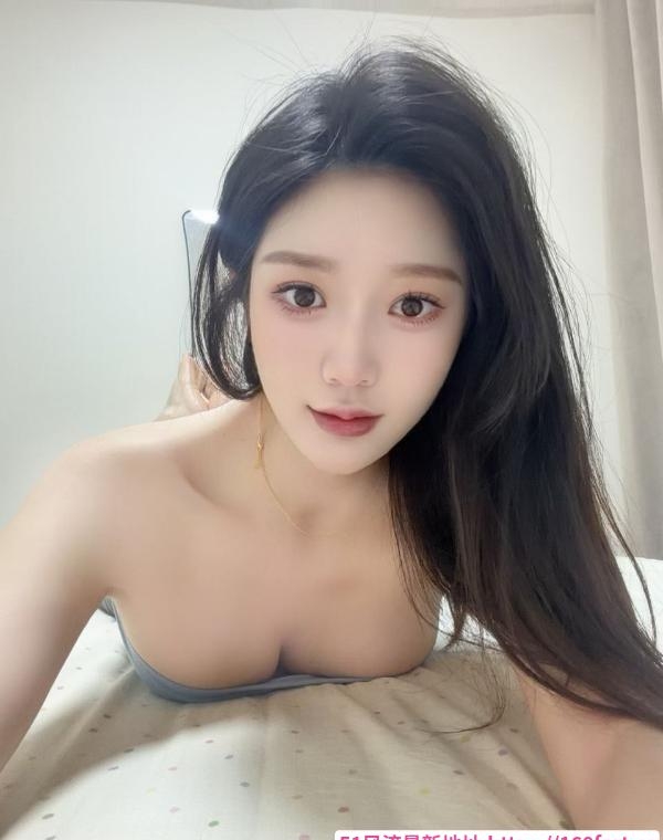 身材纤细颜值悠悠老师 4