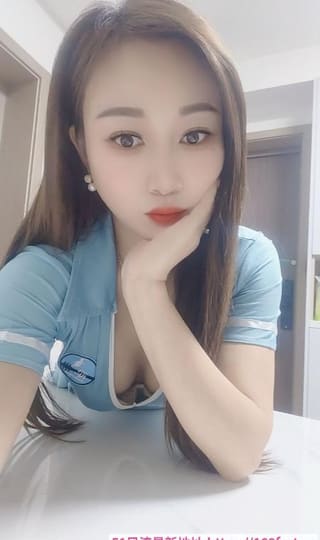 性感丰乳美少妇