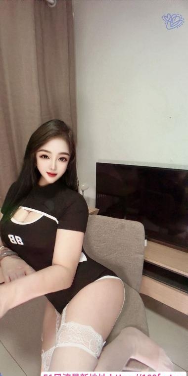 潘家园巨乳小姨子 1