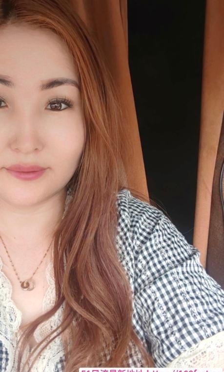 车震大胸骚妇 1