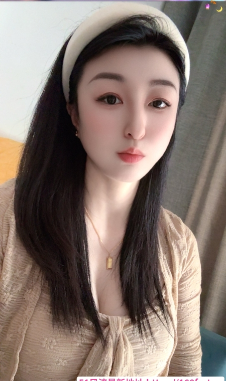 可拍AV大胸瑶瑶 1