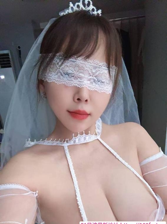 E乳大奶霸 1