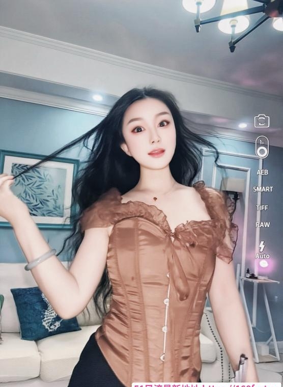 渝北肥臀骚浪欲女 1