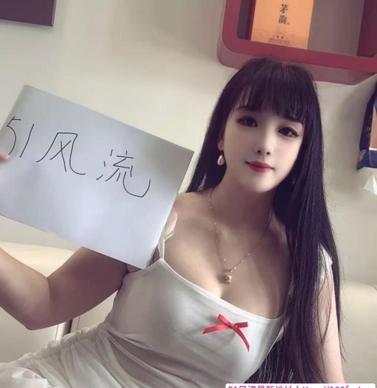 风骚黑丝臀美妇 1
