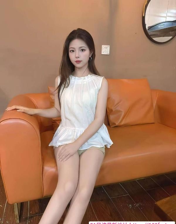 颜值大长腿嫩妹千千 1