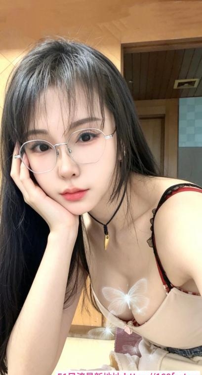 服务型御姐宝儿 1